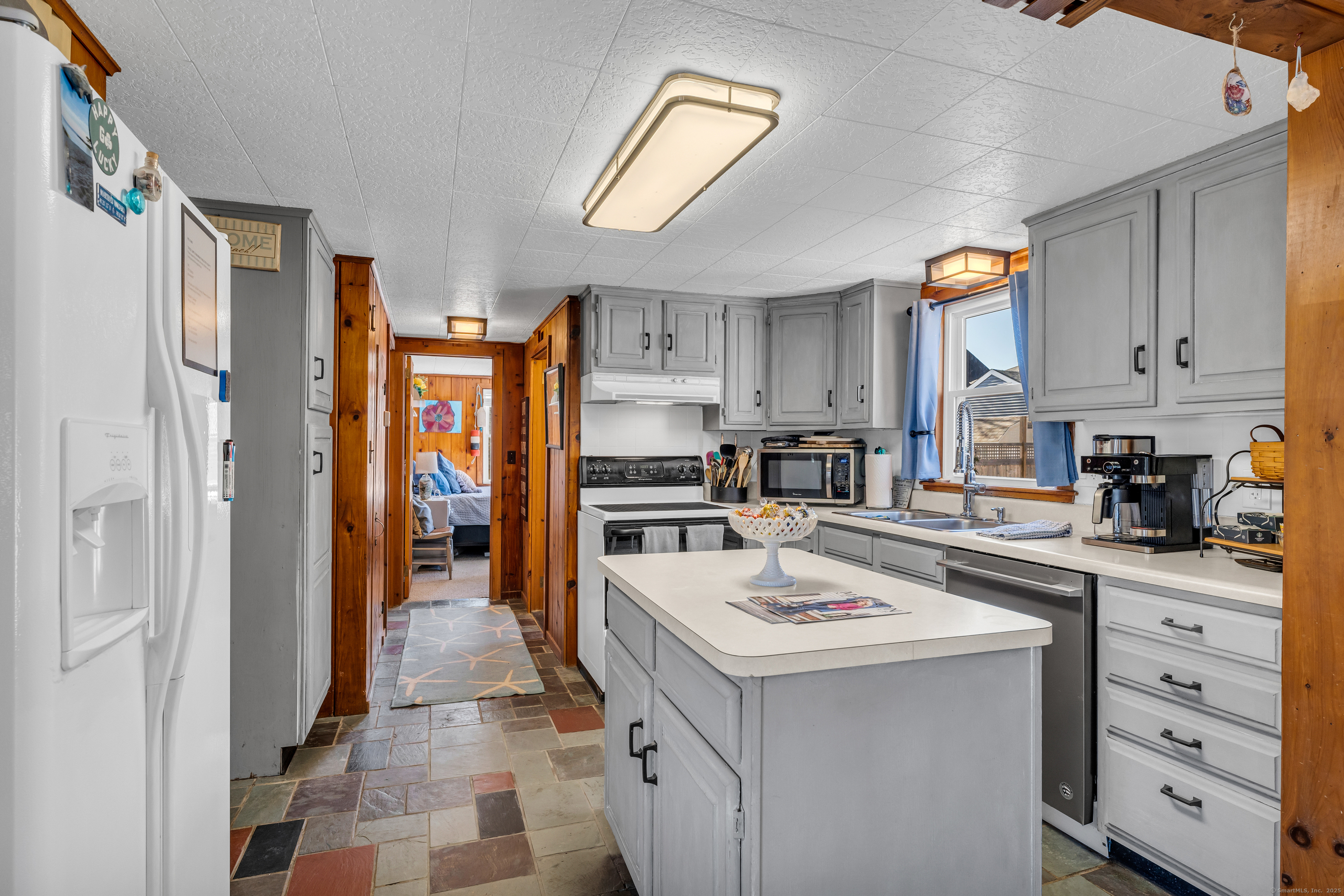 32 Bassett Lane Madison CT 06443