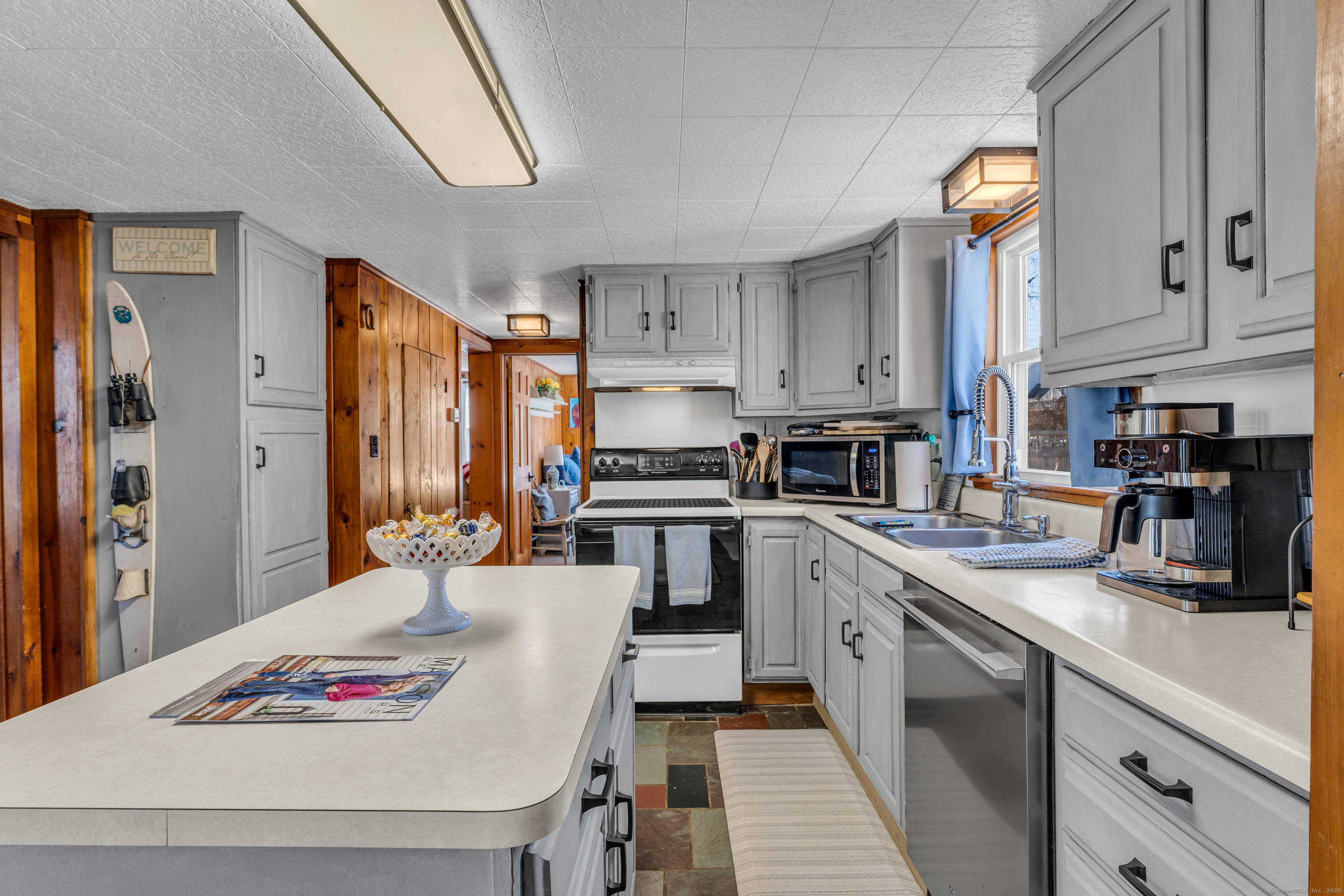 32 Bassett Lane Madison CT 06443