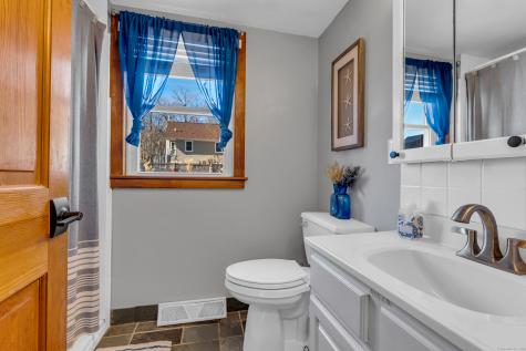 32 Bassett Lane Madison CT 06443