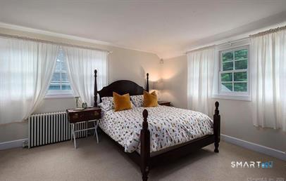 437 Hulls Farm ~Carriage House~ Road Fairfield CT 06890