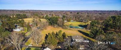 437 Hulls Farm ~Carriage House~ Road Fairfield CT 06890