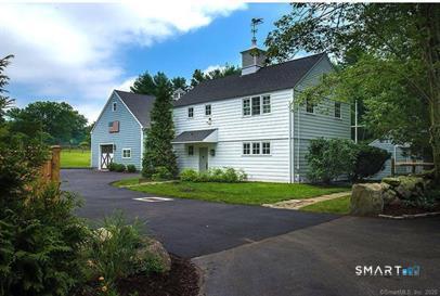 437 Hulls Farm ~Carriage House~ Road Fairfield CT 06890