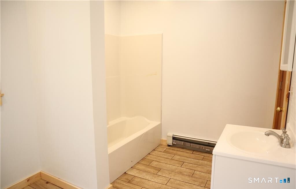 81 Pratt Street Bristol CT 06010