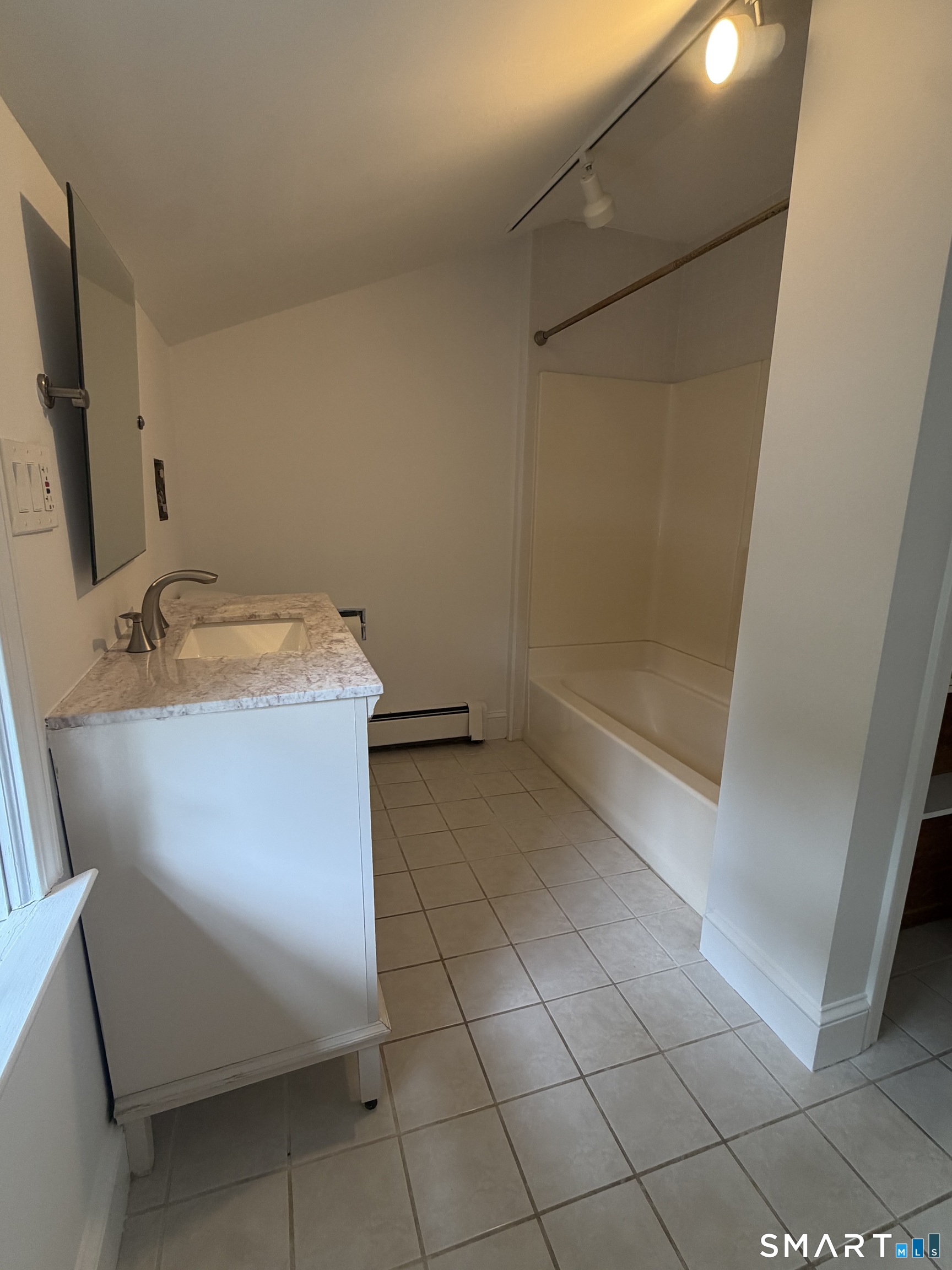 32 Chestnut Hill Road Newtown CT 06482