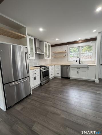 32 Chestnut Hill Road Newtown CT 06482