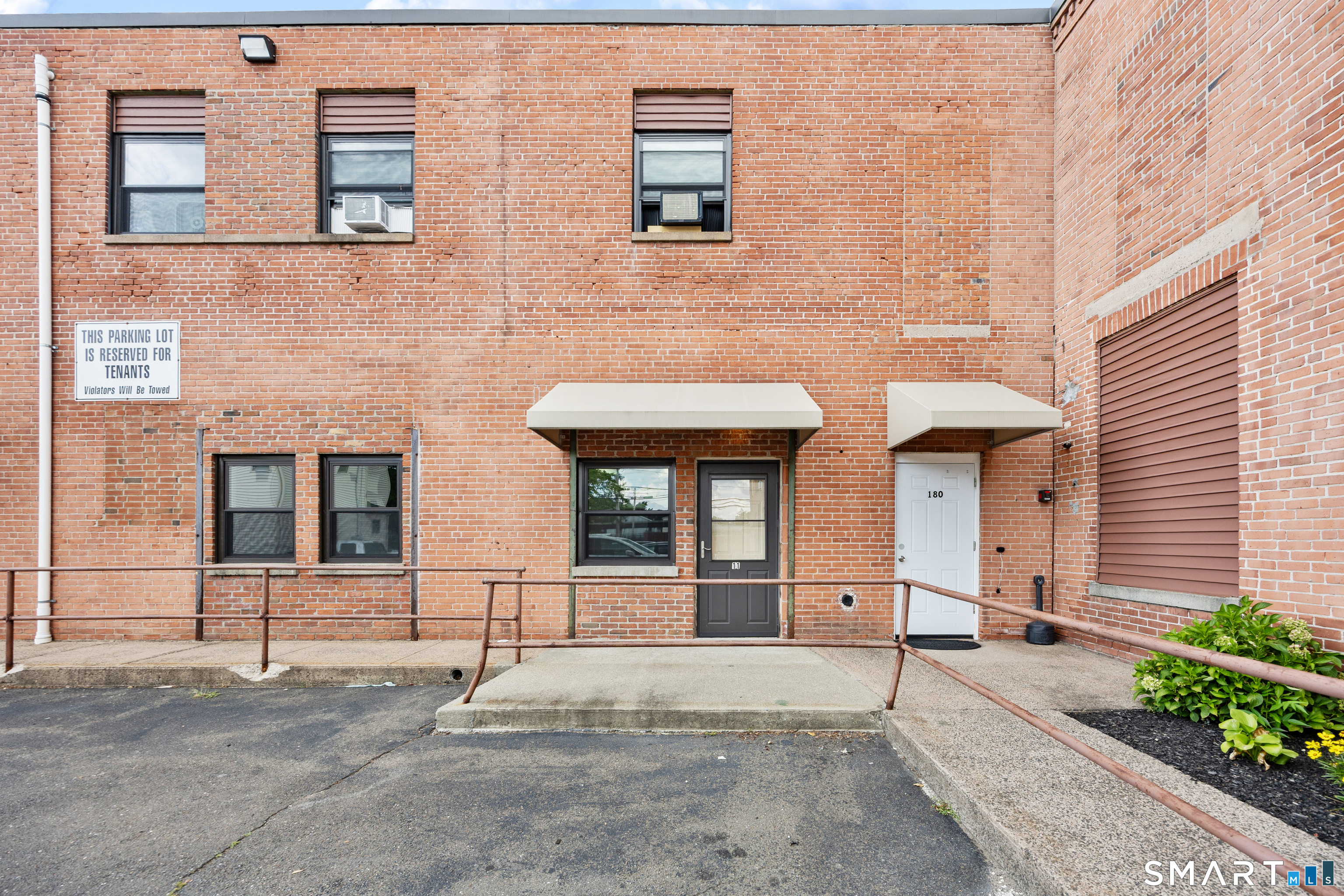 180 North Cherry Street Wallingford CT 06492