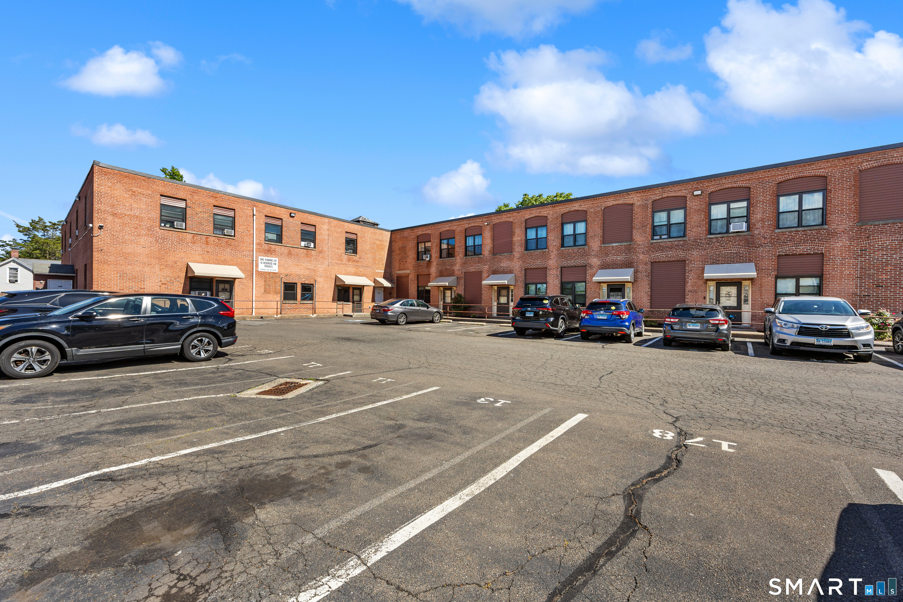180 North Cherry Street Wallingford CT 06492