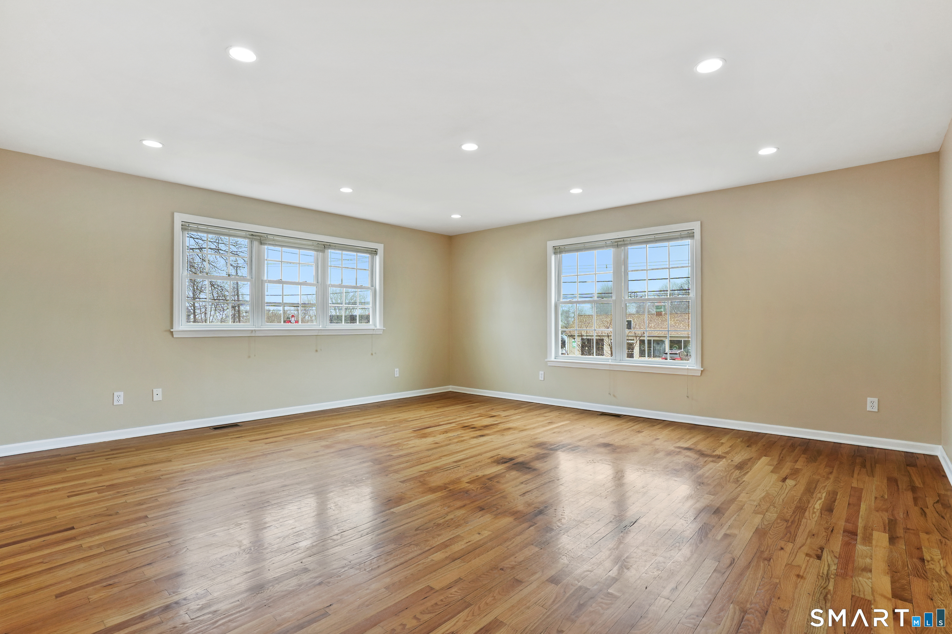 1180 Main Street Stratford CT 06615