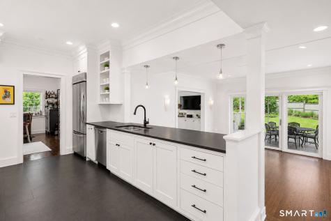 9 Bluewater Hill Westport CT 06880