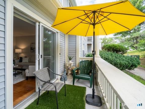 75 Redwood Drive East Haven CT 06512