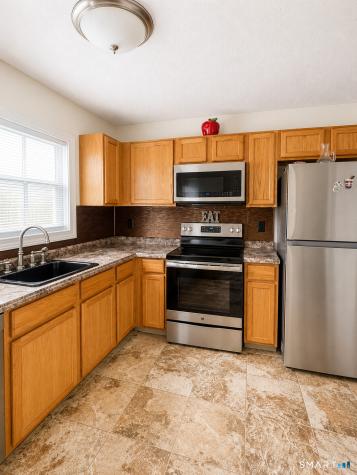 75 Redwood Drive East Haven CT 06512