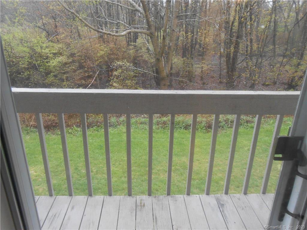 11 Cranberry Hollow Enfield CT 06082