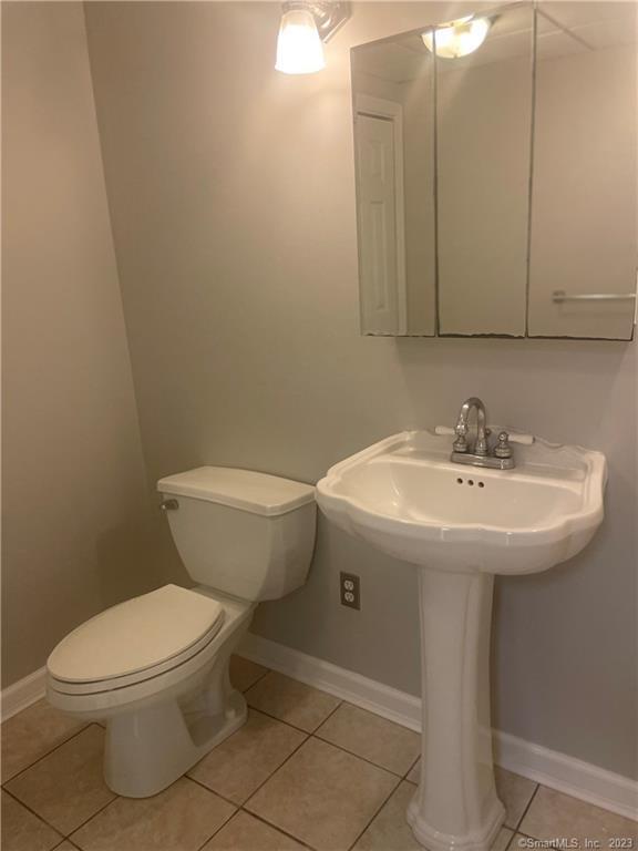 11 Cranberry Hollow Enfield CT 06082