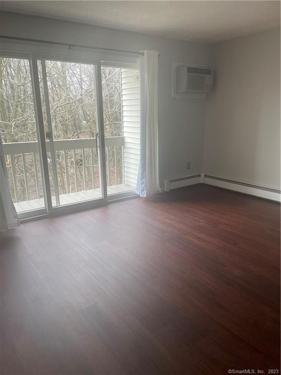 11 Cranberry Hollow Enfield CT 06082