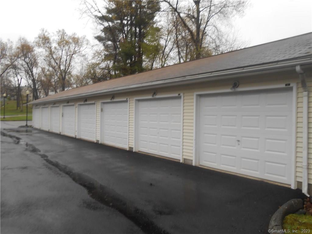 11 Cranberry Hollow Enfield CT 06082