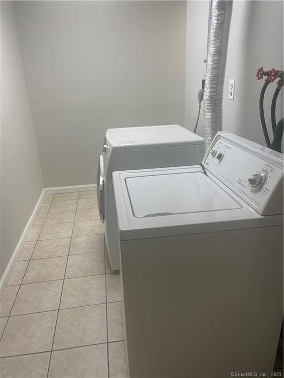 11 Cranberry Hollow Enfield CT 06082