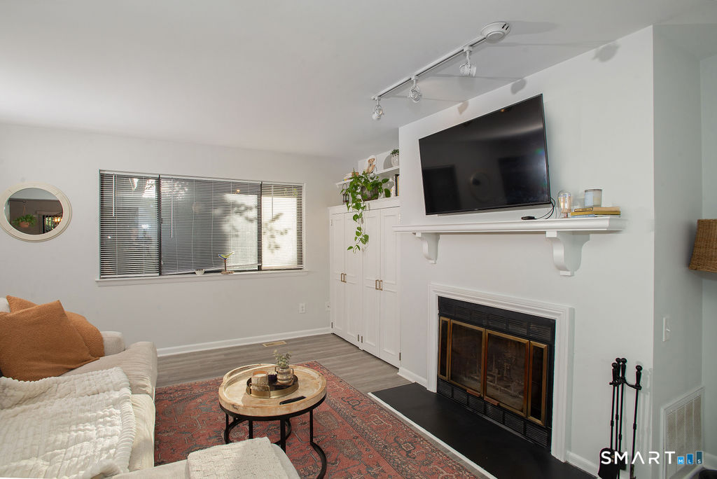2437 Bedford Street Stamford CT 06905