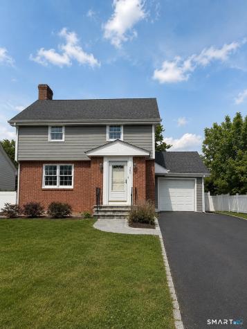 560 Old Town Road Trumbull CT 06611