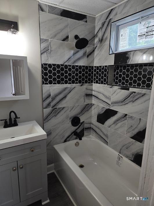 11 Clifton Avenue Waterbury CT 06710