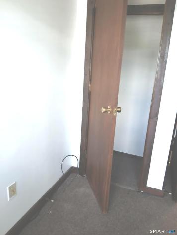 198 Meriden Road Waterbury CT 06705