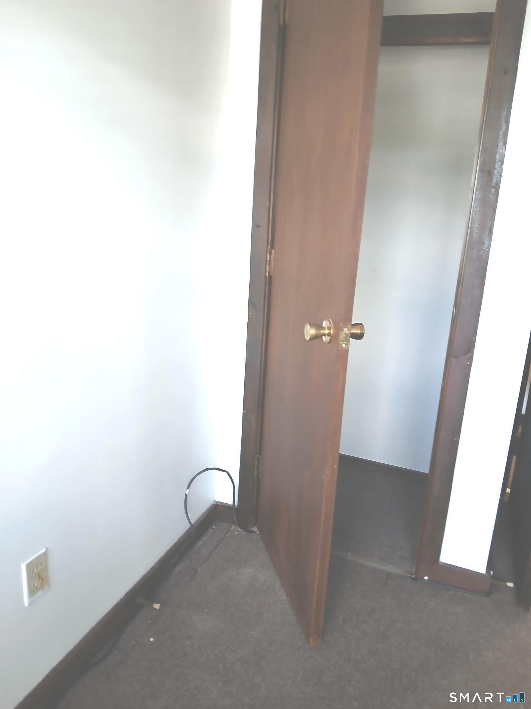 198 Meriden Road Waterbury CT 06705