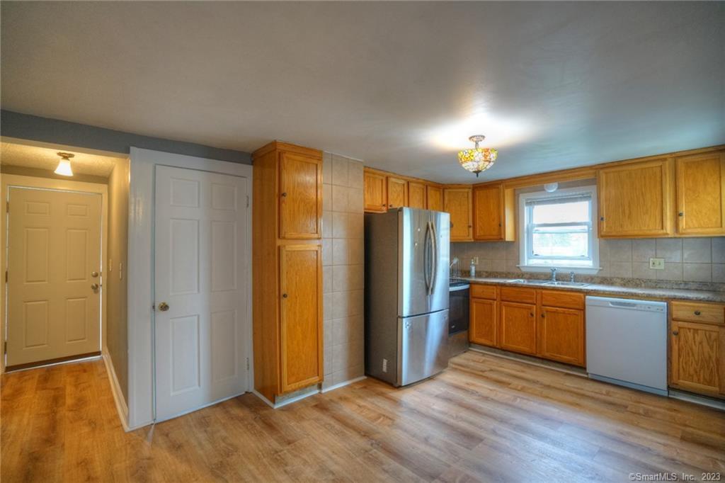 143 West Broad Street Stonington CT 06379