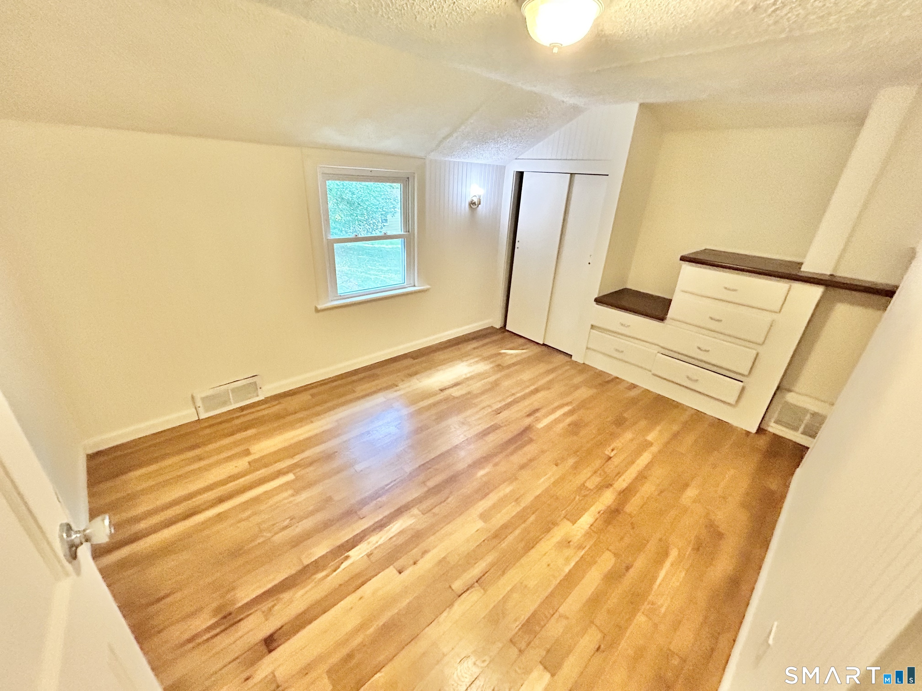 241 Cottage Street Monroe CT 06468