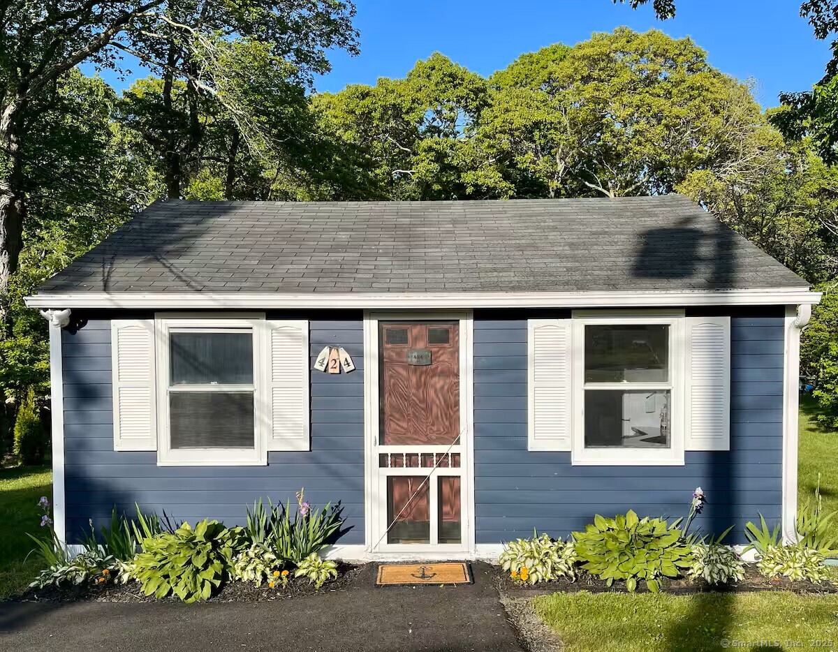 424 Pequot Avenue Groton CT 06355