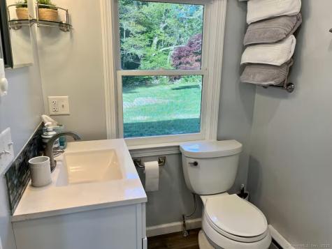 424 Pequot Avenue Groton CT 06355