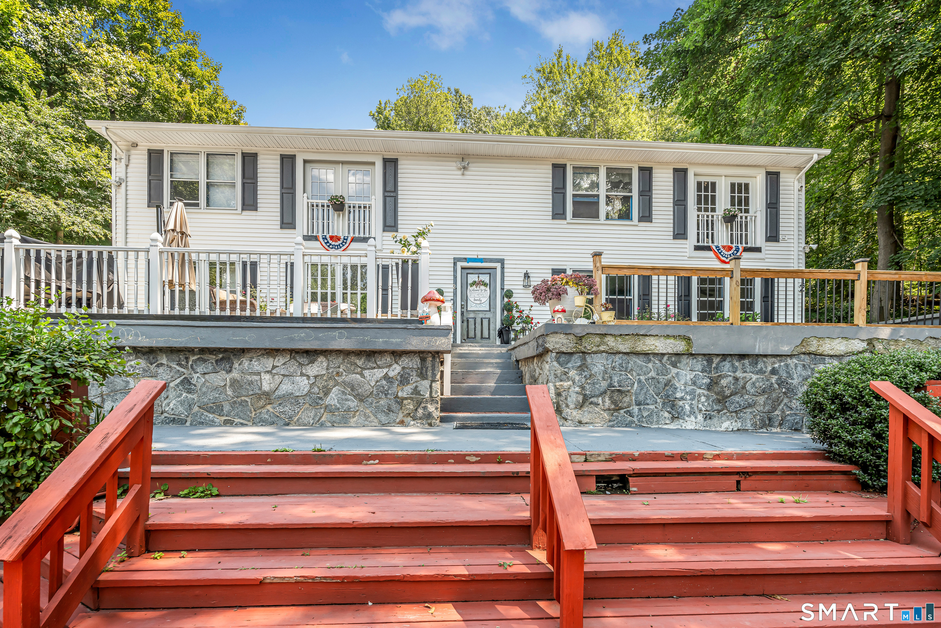 112 Woodbine Street Naugatuck CT 06770
