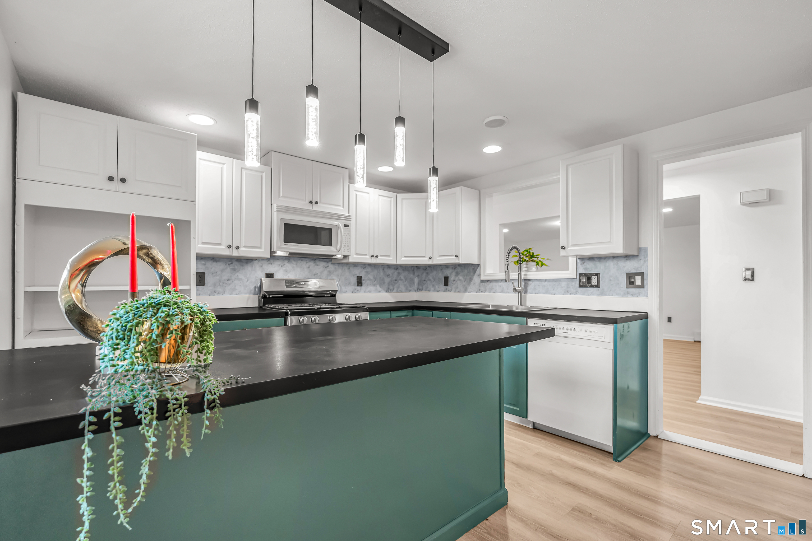 112 Woodbine Street Naugatuck CT 06770