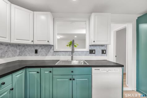112 Woodbine Street Naugatuck CT 06770