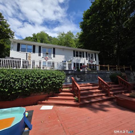 112 Woodbine Street Naugatuck CT 06770