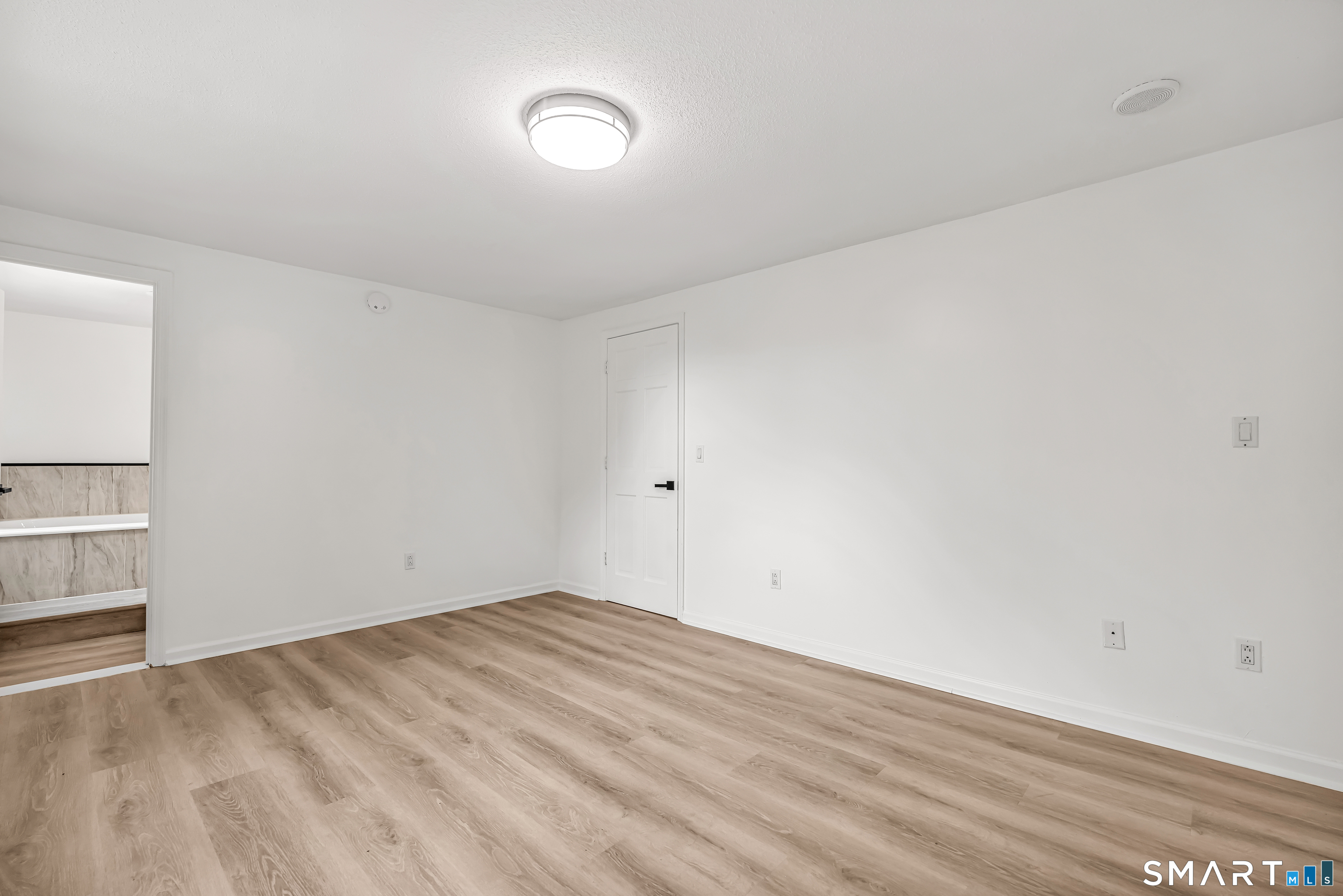 112 Woodbine Street Naugatuck CT 06770