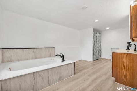 112 Woodbine Street Naugatuck CT 06770