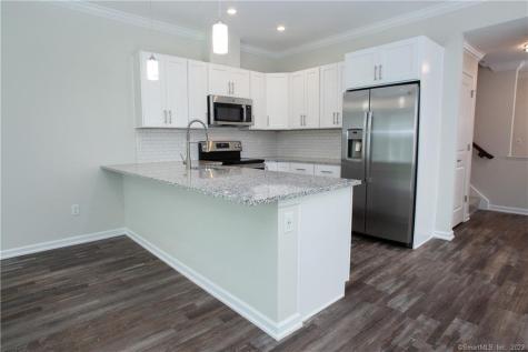 2 Murtha's Way Granby CT 06035