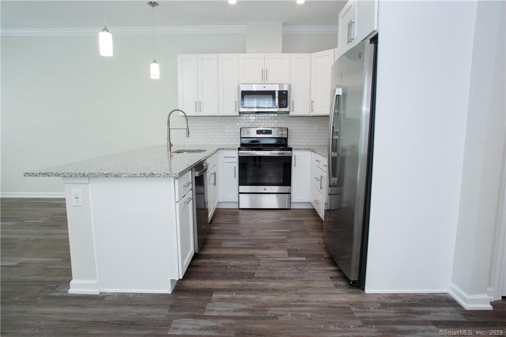 2 Murtha's Way Granby CT 06035