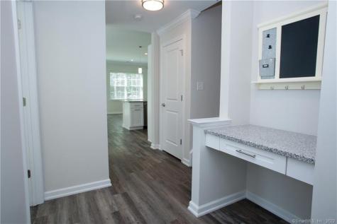2 Murtha's Way Granby CT 06035
