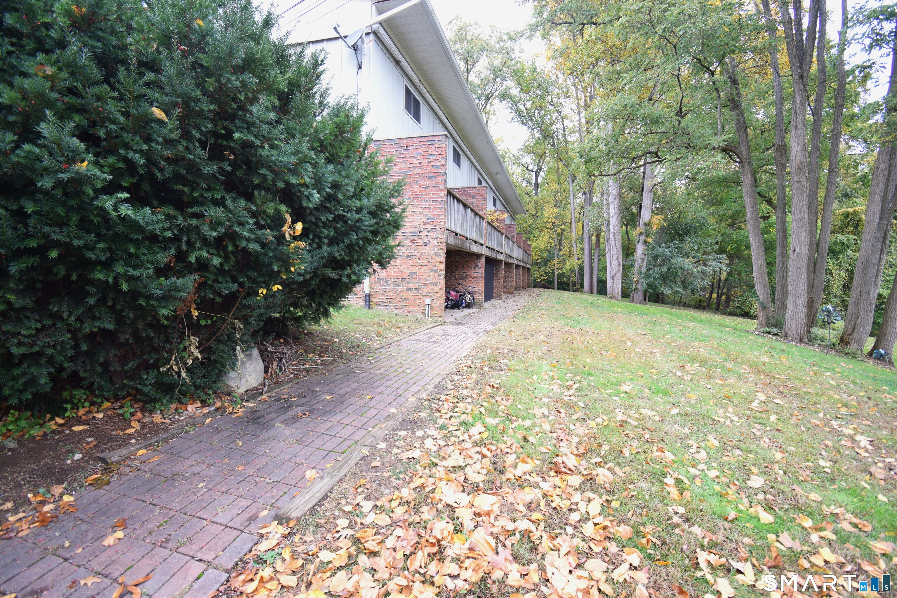 19 Denlar Drive Chester CT 06412