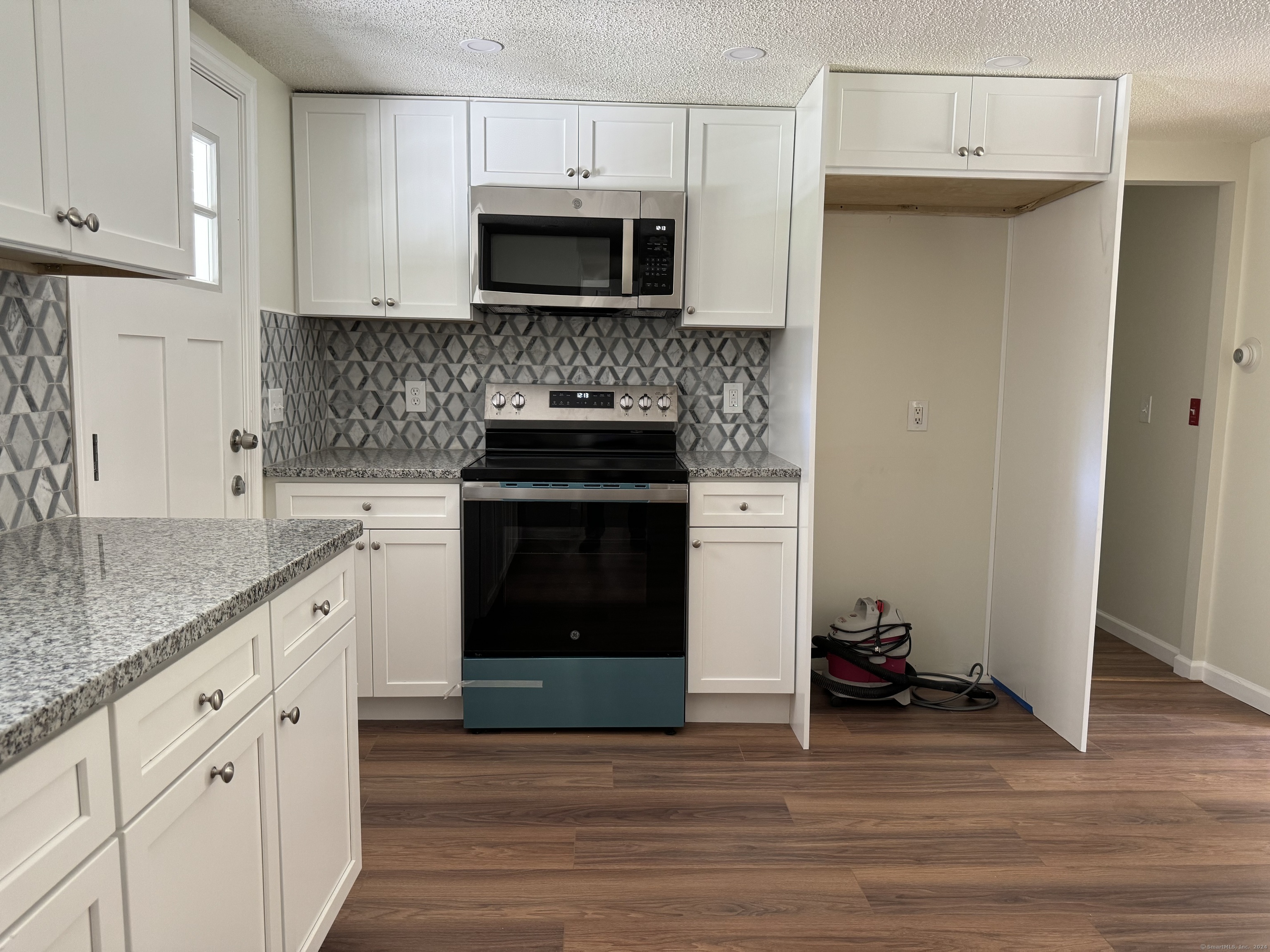 508 Blacks Road Cheshire CT 06410