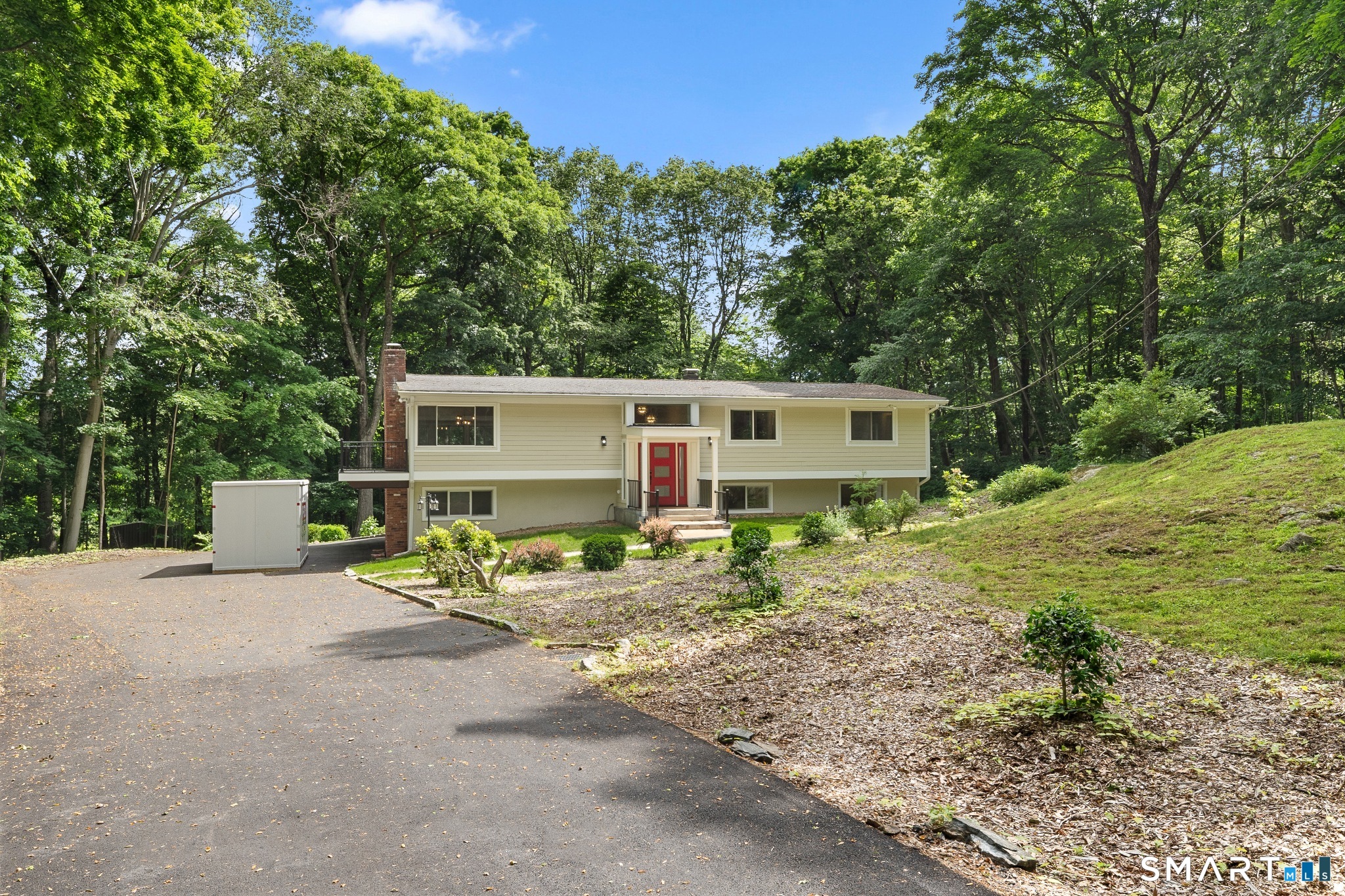 17 Nutmeg Drive Greenwich CT 06831