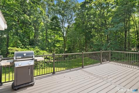 17 Nutmeg Drive Greenwich CT 06831