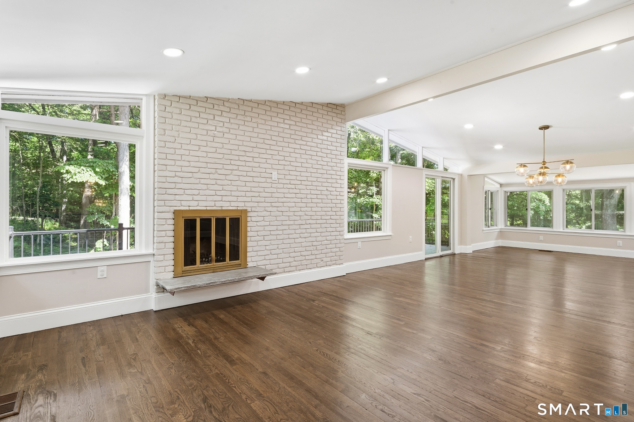 17 Nutmeg Drive Greenwich CT 06831