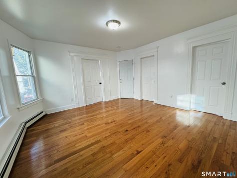 32 Walnut Avenue Waterbury CT 06704