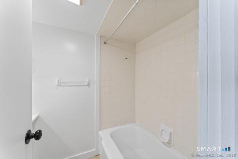 3 Riverside Road Newtown CT 06482
