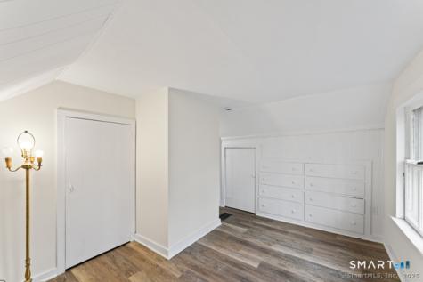3 Riverside Road Newtown CT 06482