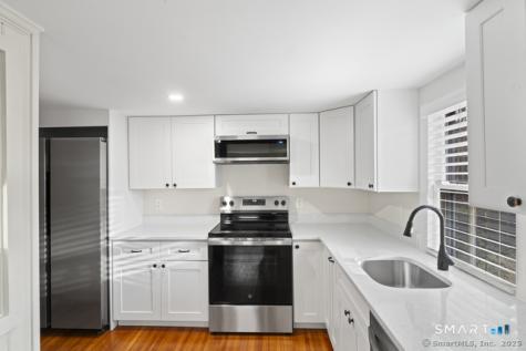 3 Riverside Road Newtown CT 06482
