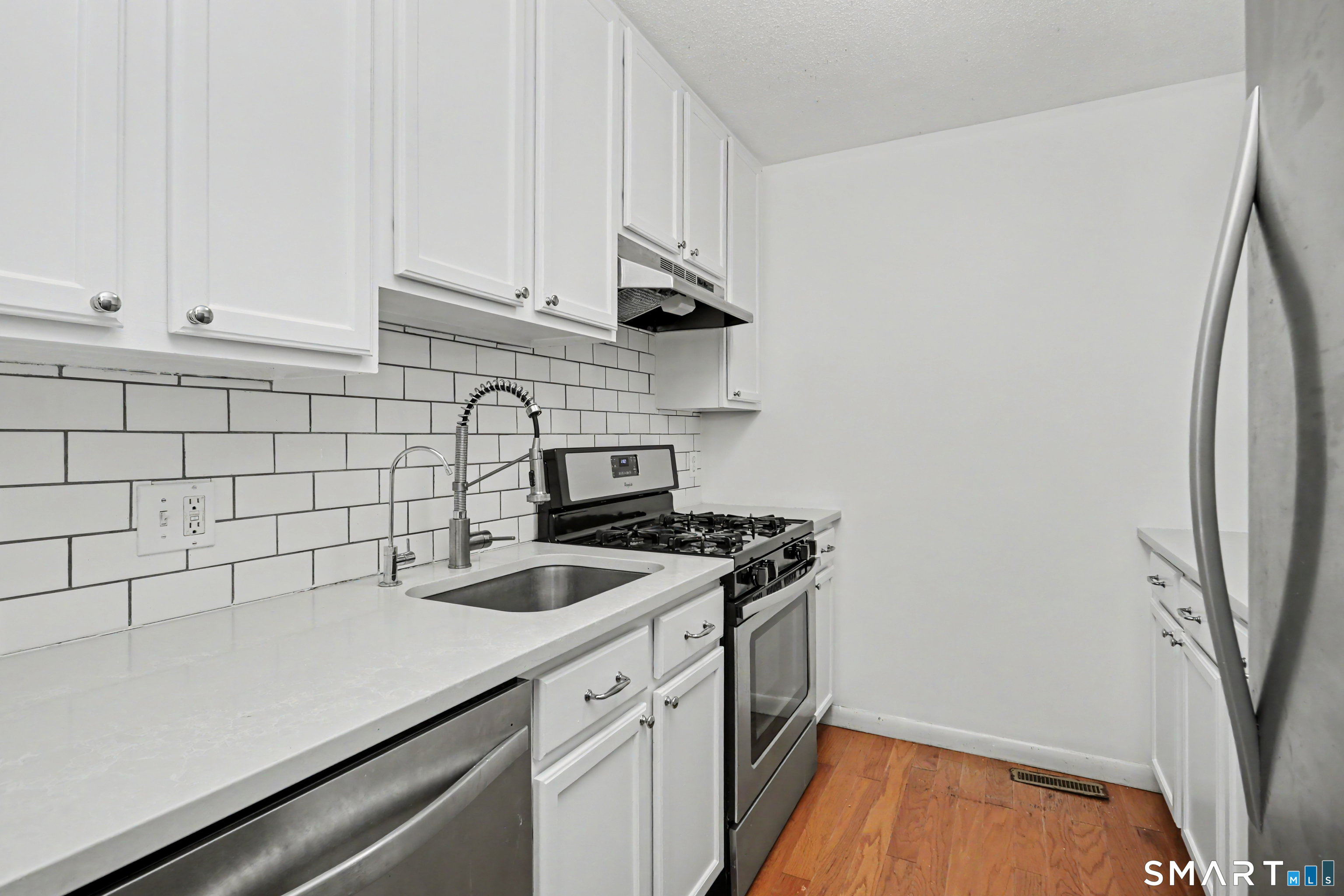 2 Redwood Lane Ridgefield CT 06877