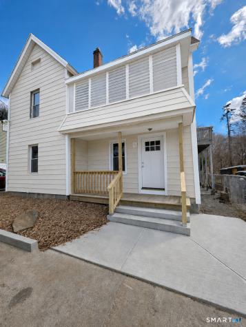 14 Smith Street Ansonia CT 06401