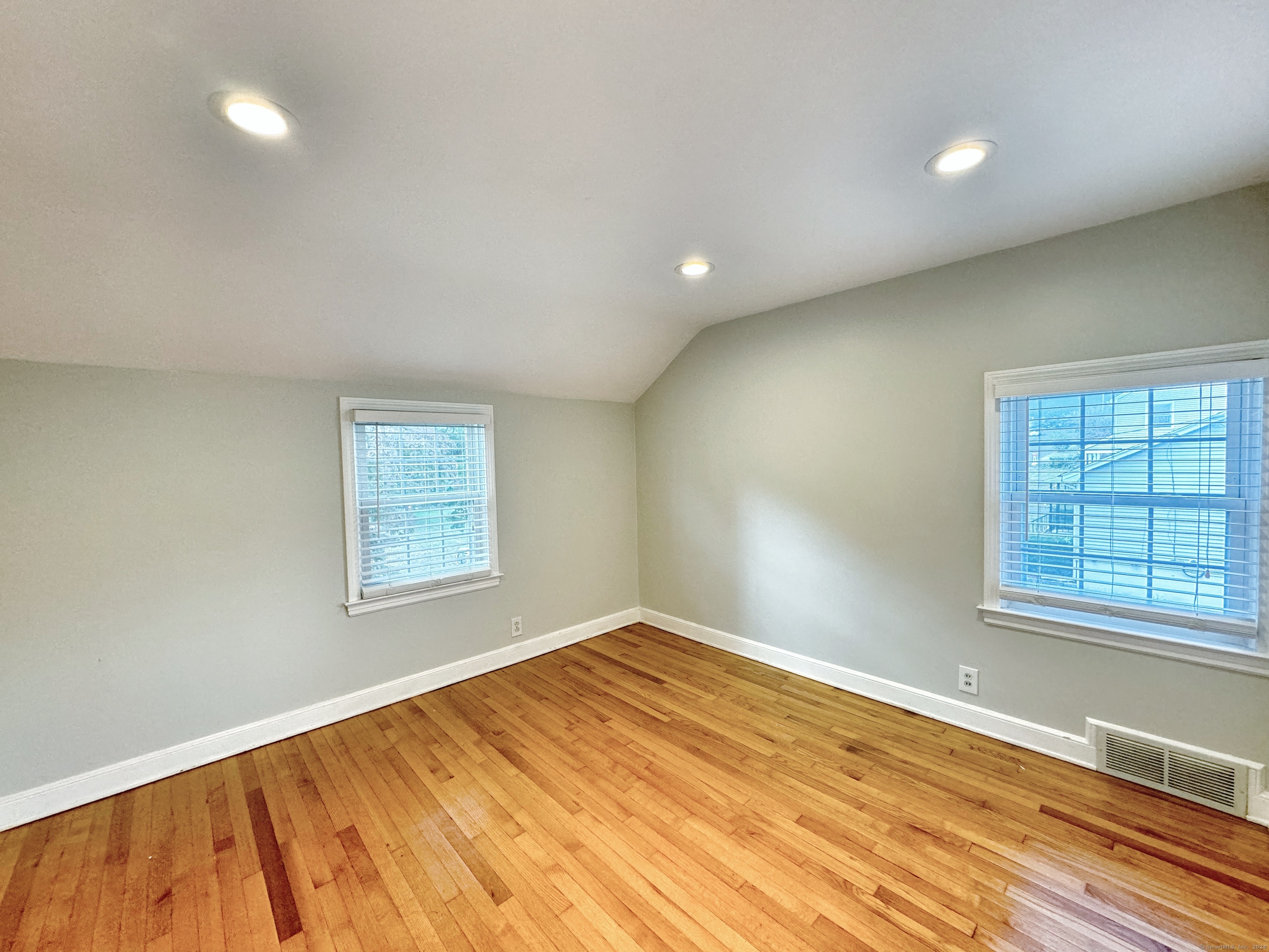 84 Sunnyridge Avenue Fairfield CT 06824